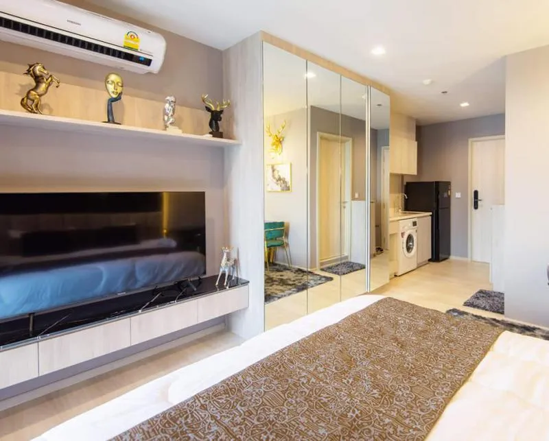 for sale / rent, Life One Wireless, full-built luxury room Full furniture Central is very good Quality location near the BTS, near the mall.