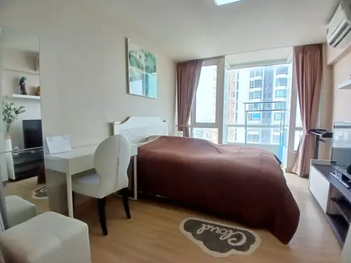 For rent: M Society, 1 bedroom, 1 bathroom. Beautifully decorated with a coordinated color scheme. Fully furnished with complete amenities. Book now!