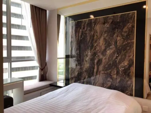 Noble Revolve Ratchada 2 for sale, luxuriously decorated room, looks very good, very good, very rare, beautiful like this, hurry up images