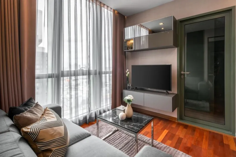 For rent Wish Signature Midtown Siam, beautiful room, luxurious decoration, very high class, fully furnished and electrical appliances, book now.