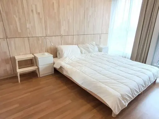ให้เช่า Lumpini Place Ratchada-Sathu ห้องสตูดิโอ เฟอร์นิเจอร์ครบครัน หิ้วกระเป๋าเข้าอยู่ได้เลยจ้า