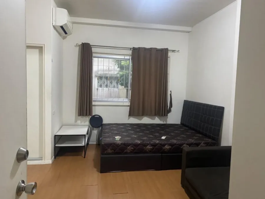 For rent: Lumpini Condotown Chonburi - Sukhumvit. Comfortable room. Fully furnished. Just bring your bags and move in.