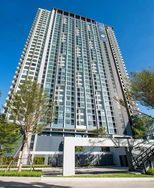 For sale the base rama 9 - ramkhamhaeng. Simple tone color room, beautifully decorated, fully furnished, the price is striking, so hurry can't miss it.