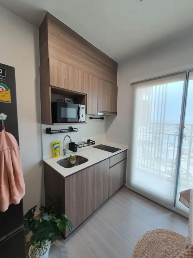 Condo for rent, The Parkland Petchkasem 56, North room, very minimal decoration You can just drag your bag in.