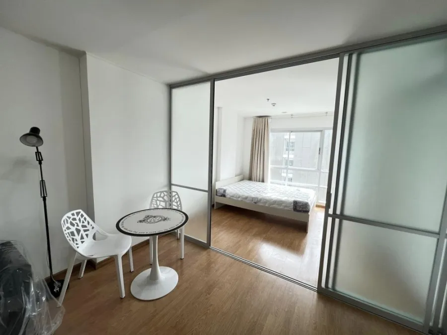 For rent, U Delight @ Chatuchak Station, corner room, high floor, separating the room Don't just look at it and reserve it.