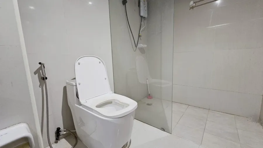 Sell, rent, urgent!! Condo Family Park Ladprao 48, 5th floor, Building A, corner room, fully furnished, ready to move in, book now!!