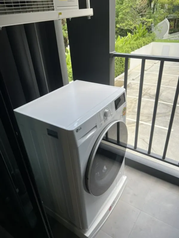 For rent Atmoz Oasis Onnut ห้อง เฟอร์นิเจอร์ตกแต่งพร้อมอยู่ เครื่องไฟฟ้าครบ ย้ายเลยจ้า อย่ารอช้า