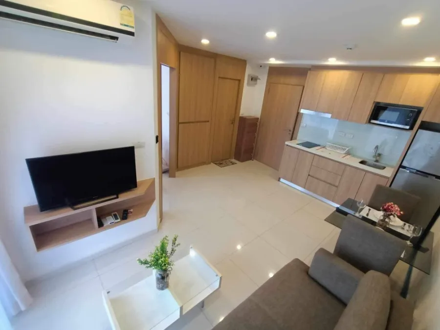 City Garden Pratumnak (South Pattaya) for sale, city view, built-in decoration. It's so nice to live in. Don't miss it.
