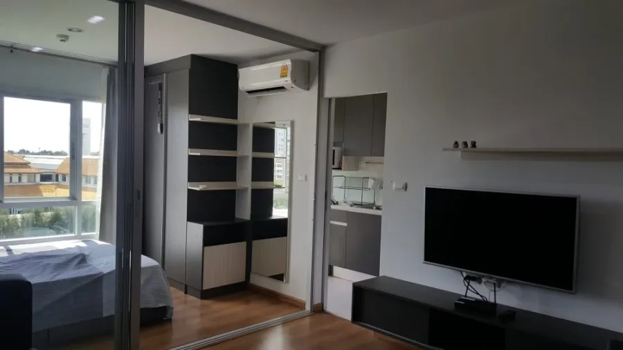 For rent: Hallmark Chaengwattana, garden view room, divided into nice proportions. Complete amenities here in one place.
