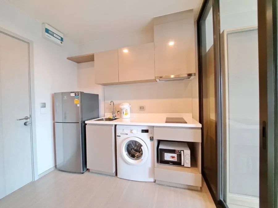 ให้เช่า Life Sukhumvit 62 ห้อง studio ชั้น 17 วิวดี ราคาจับต้องได้ คุณต้องไม่พลาดเลยจ้า
