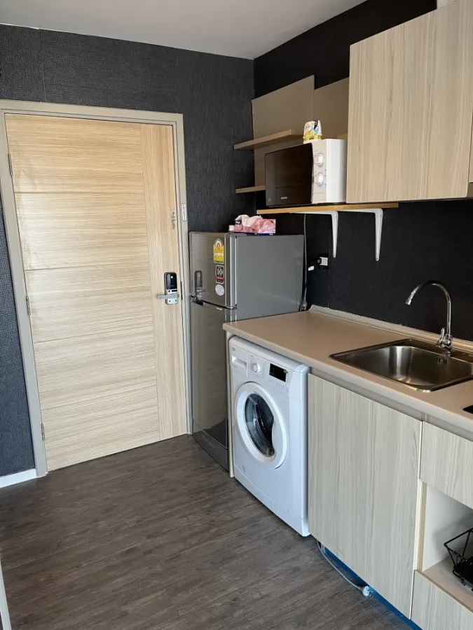 For rent urgently!! Condo Ozone by Tropicana, good location, convenient transportation, near the source of food, book now!!