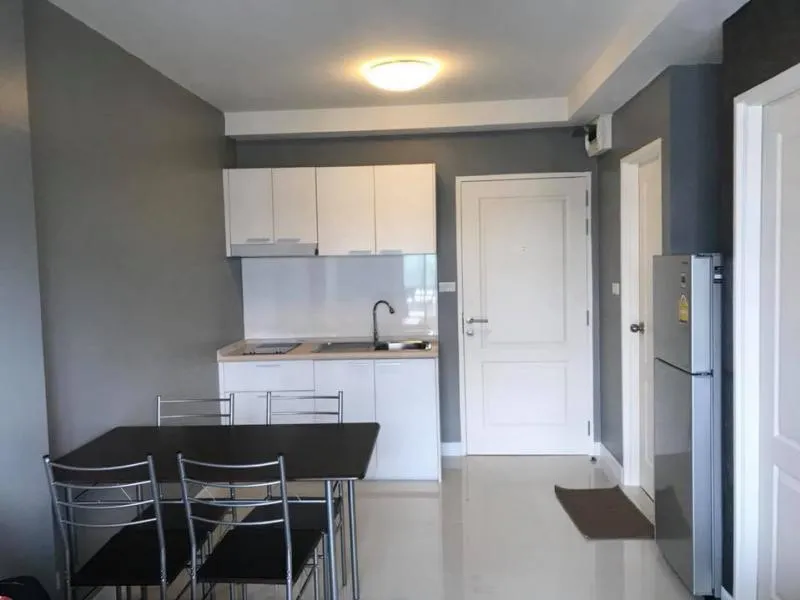 Condo for rent, summer garden condo, opposite Central Chaengwattana Soi 19, good location, do not miss