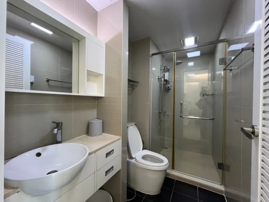 For rent!! Condo T.C. Green, 18th floor, nice room, fully furnished. Just come and move in. Don't miss out!!