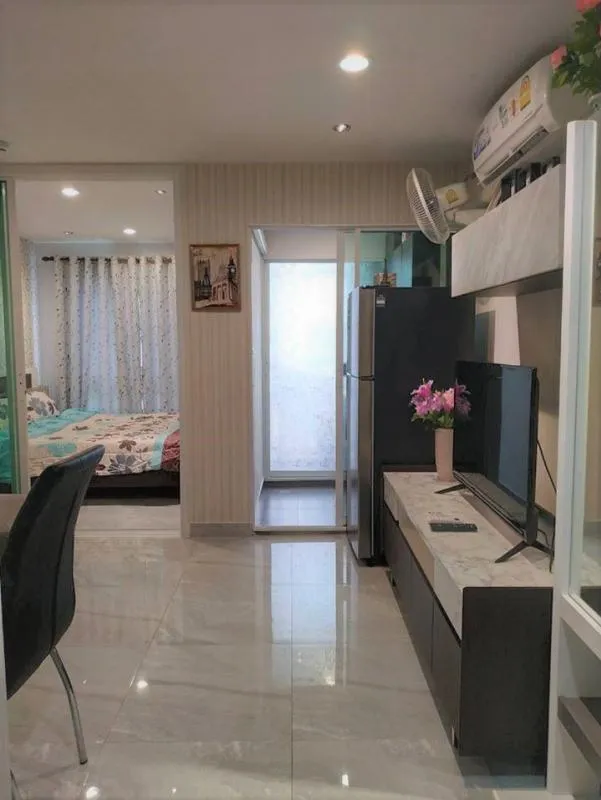 Urgent for rent !! Condo Regent Home Sukhumvit 81, beautiful room, 5th floor, near BTS, ready to move in. Don't wait.