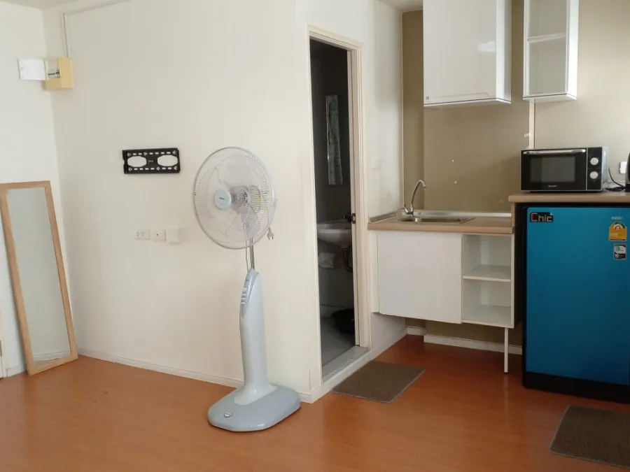 Condo for rent, Lumpini Township, Rangsit, Khlong 1, decorated in white tones, 6th floor, very good price, ready, must hurry.