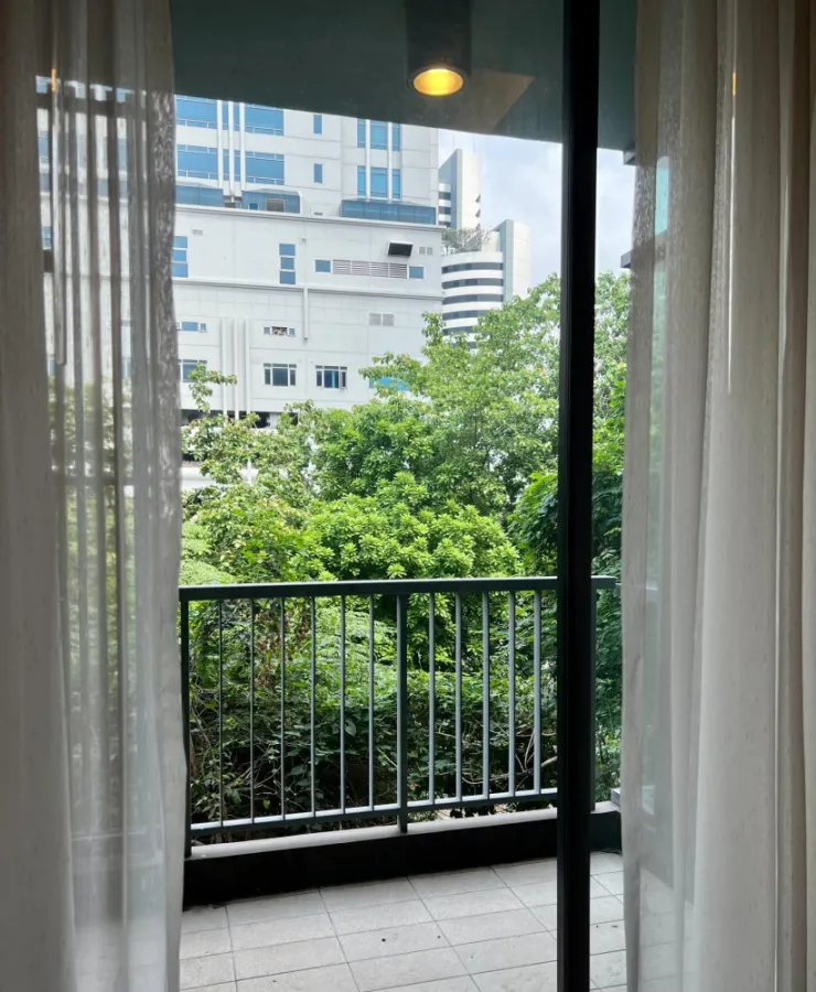 Condo for rent, Focus at Ploenchit, spacious room, 3rd floor, beautiful decoration, ready to move in. Don't wait!!
