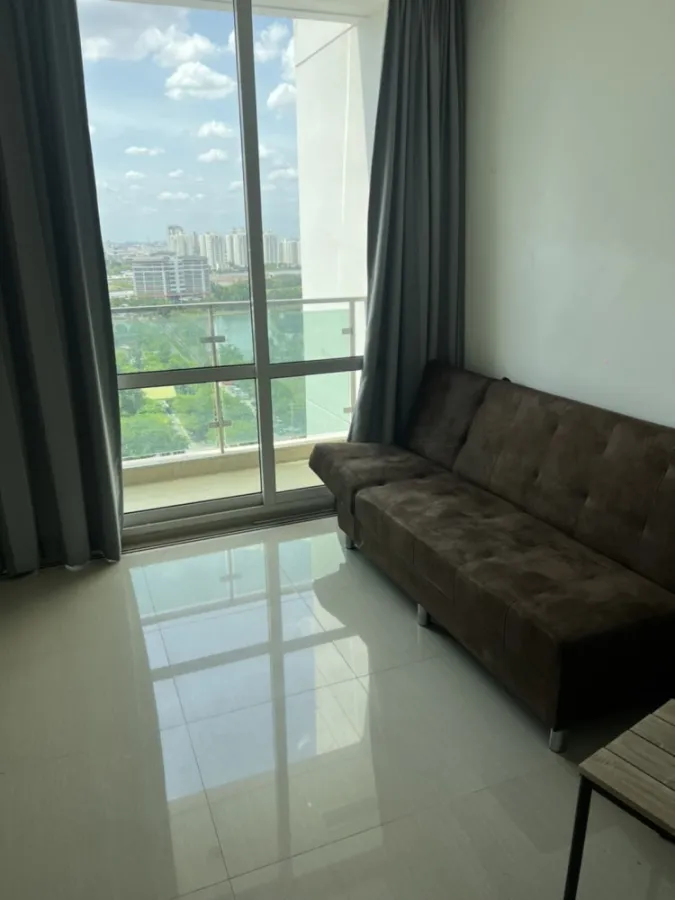 Condo for rent at T.C. Green, beautiful room, high view, complete appliances, attractive price, wow, like it, hurry up to reserve.
