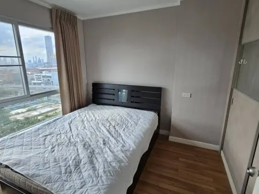 For rent: Lumpini Park Riverside - Rama 3, 1 bedroom, 1 bathroom. Fully furnished with river view. Book now!