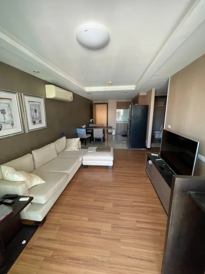 For rent, Condo Harmony Living Paholyothin 11, corner room, 7th floor, quiet, next to no one, don't miss it.