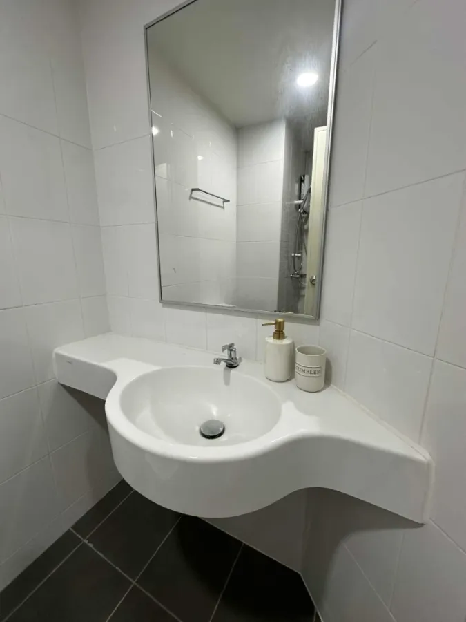 ให้เช่า Lumpini Condotown North Pattaya Sukhumvit ห้องน่าอยู่ เฟอร์ครบครัน มองเห็นวิวสระว่ายน้ำ จองด่วนๆ