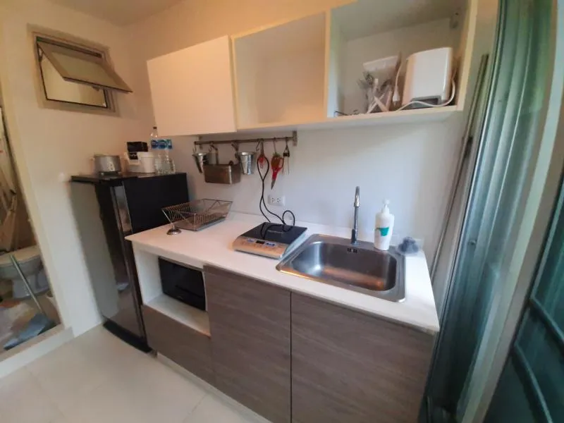 Selling D Condo Campus Resort Rangsit, 2nd floor, Building A, 31 sqm., 1 bedroom (studio), 1 bathroom, ready to move in.