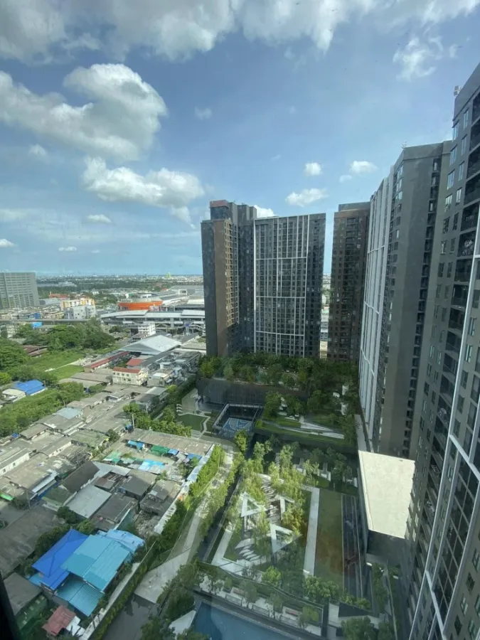 ขาย Parkland Phetkasem 56 ชั้น 21 วิวโล่ง โปร่งสบายตา ห้องน่าอยู่ ติดวอลเปเปอร์ทั้งห้อง จองด่วนๆ