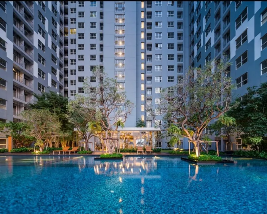 For rent ISSI Condo Suksawat, 20th floor, corner room, private, ready to move in, friendly price, don't wait!
