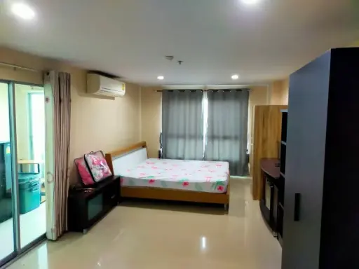 For sale: Regent Home 6 Prachachuen Condo, good condition, beautiful room, complete electrical appliances, washing machine ready to use, can't miss ou images