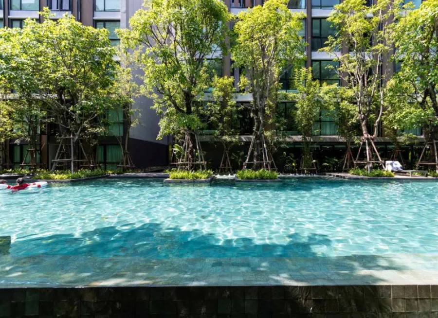 Rent a Vetara Sukhumvit 36, 2 bedrooms, complete facilities Book and not disappointed.