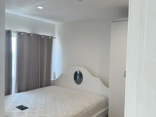 Sell / rent Metro Park Sathorn Condo, furniture + complete electrical appliances The most corner room Hurry up to reserve it.