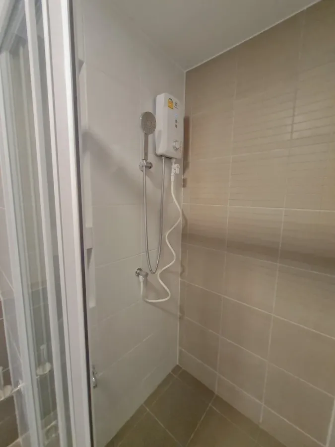 For rent: dcondo Hideaway Rangsit, 1 bedroom, 1 bathroom, fully furnished and equipped. Reserve now!