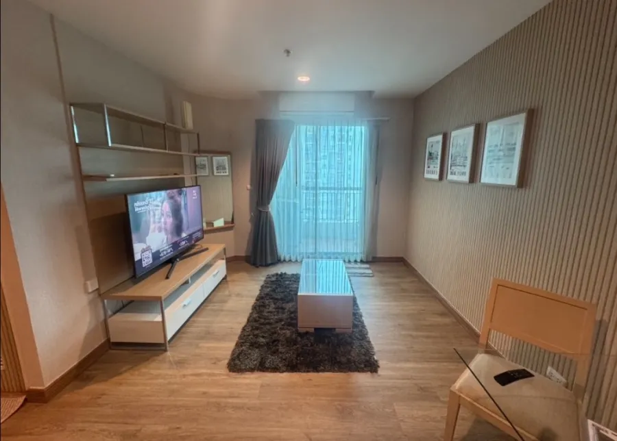 Sell ​​Akasin place condo, big room, corner was on the top floor furniture is ready Plus the best price, don't miss it.