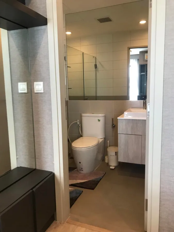 For rent IDEO Q Chula-Samyan, 35th floor, Fully Furnished, plus you can sleep and see beautiful city views. Enjoy this. Book quickly.