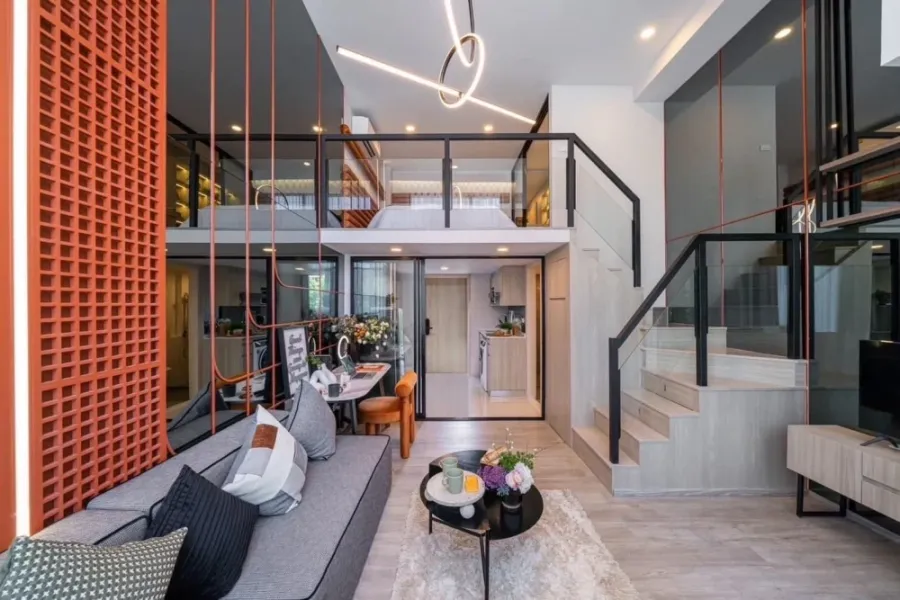 Selling down payment origin plug & play E22 station, high ceiling condo, zone not next to elevator, not next to garbage dump, reserve now, don't hesit