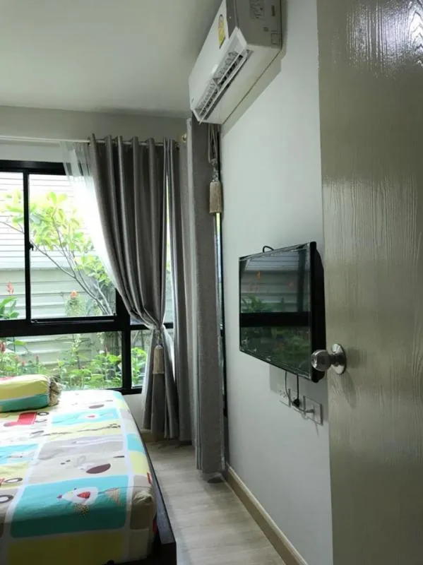 For rent! Condo by the garden, quiet, shady, cool, easy to find food, convenient to travel, The Niche Ladprao 48
