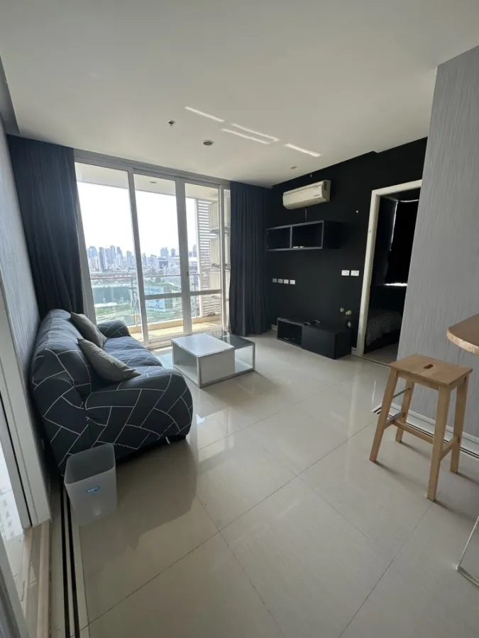 Condo for rent, T.C. Green Rama 9, 2 bedrooms, 1 bathroom, 15th floor, high view, great price, tell you don't wait.