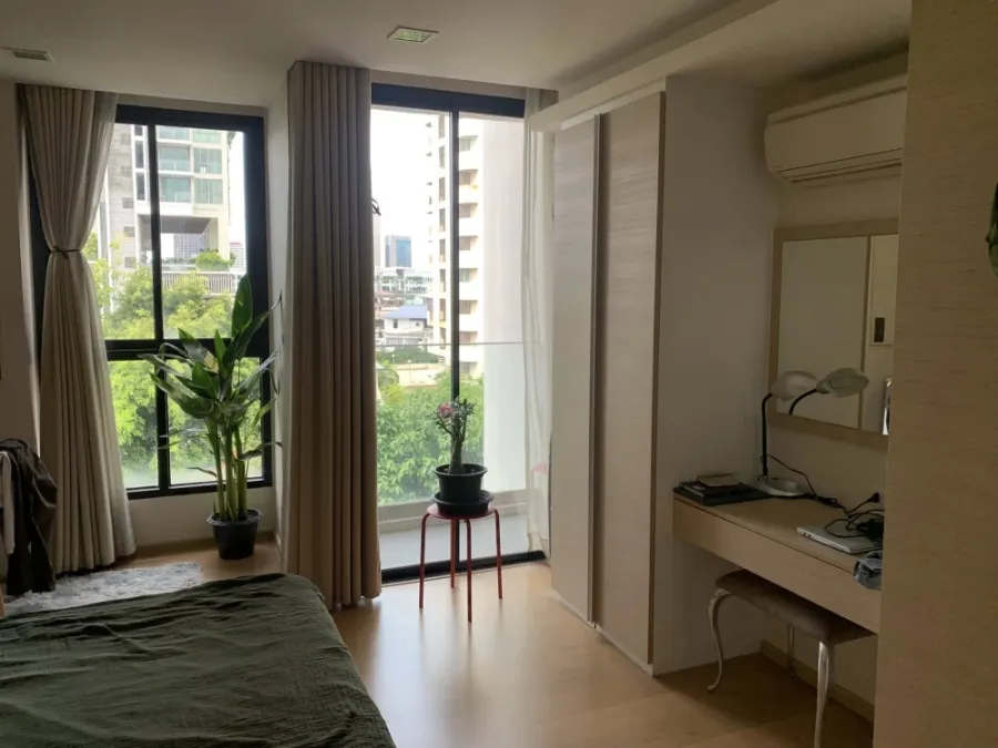 ขาย ให้เช่า ลิฟ แอท 49 บรรยากาศเงียบสงบ ไม่มีเสียงจากถนน พร้อมเฟอร์นิเจอร์ครบพร้อมอยู่ จองเลย