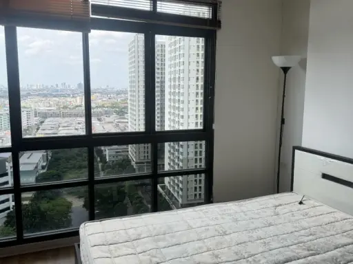 ให้เช่า Lumpini Place Pinklao 2 ห้องกว้างพร้อมอยู่ สิ่งอำนวยความสะดวกพร้อมจองเลยก่อนพลาด!!