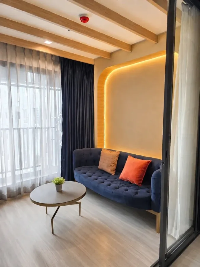 For rent: LIFE LADPRAO, 22nd floor, city view, fully furnished, ready to move in. Book now!