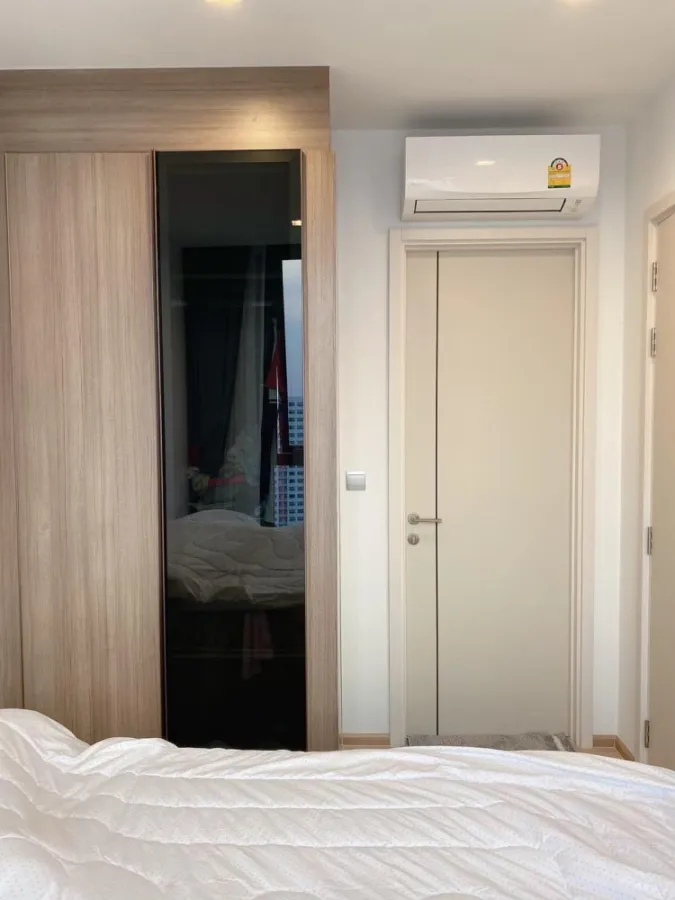 For rent, The Line Phahon-Pradipat, 28th floor, beautiful room, luxurious decoration, complete, very livable, book now, don't wait.