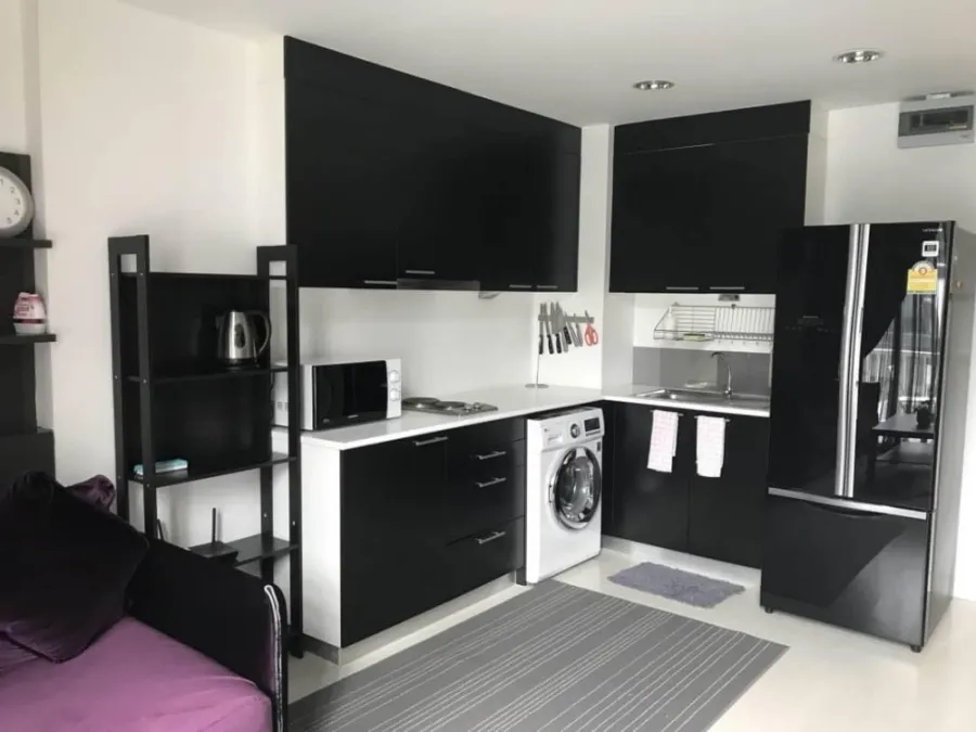 For sale: D 65 Condominium, Duplex room, decorated with built-ins, 2 floors, so nice to live in., you must reserve it quickly.