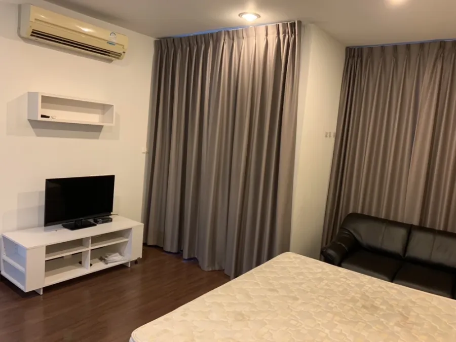 For rent!! Condo Life @ BTS Tha Phra, beautiful room, fully furnished, just bring your bags and move in!!