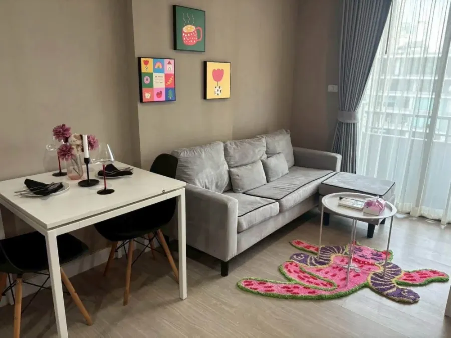 ให้เช่า เมโทรลักซ์ รัชดา ห้องใหม่กริบ ห้องกว้างขวาง ตกแต่งสวยงาม พลาดไม่ได้แล้ว