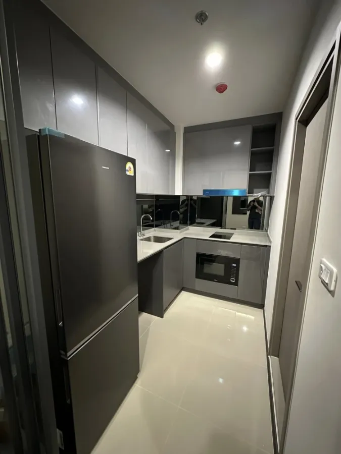 ให้เช่า Ideo Sukhumvit - Rama4 ห้องกว้างพื้นที่ใช้สอยเยอะ บิ้วอินหัวเตียงอย่างดี สิ่งอำนวยความสะดวกครบครัน ห้ามพลาด