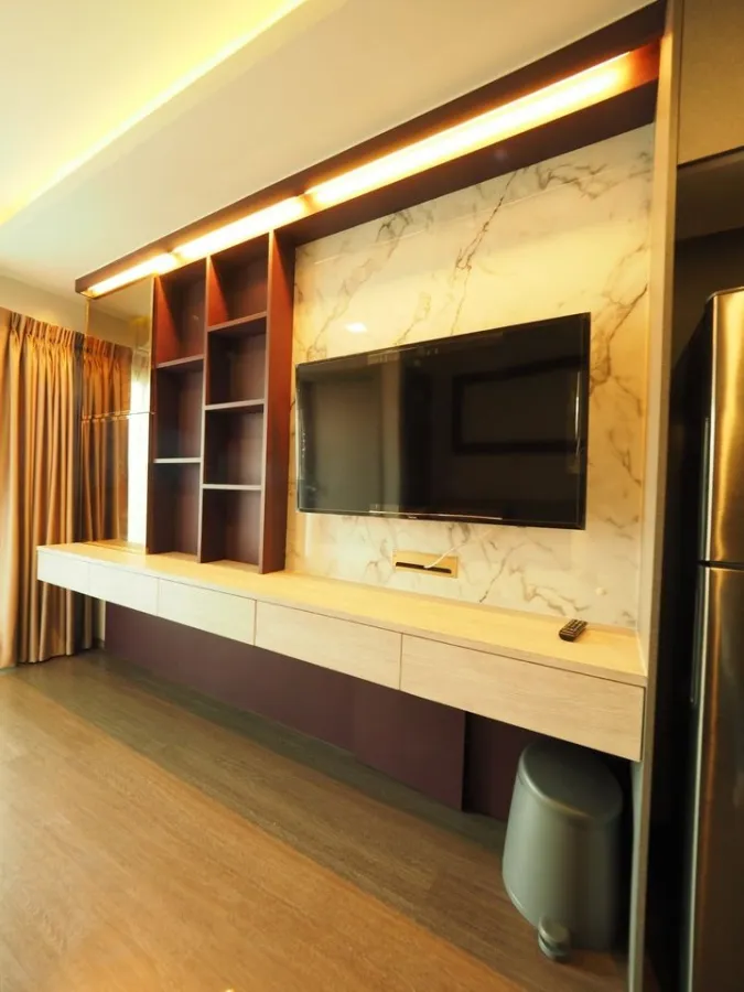 For rent, Ideo Sukhumvit 93, 14th floor room, well built-in throughout the room. Comes with a bathtub, so great, don't miss it.