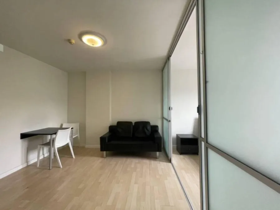 For rent D Condo Ramintra, close to shopping malls, convenient to travel If you miss it, you will regret it !!