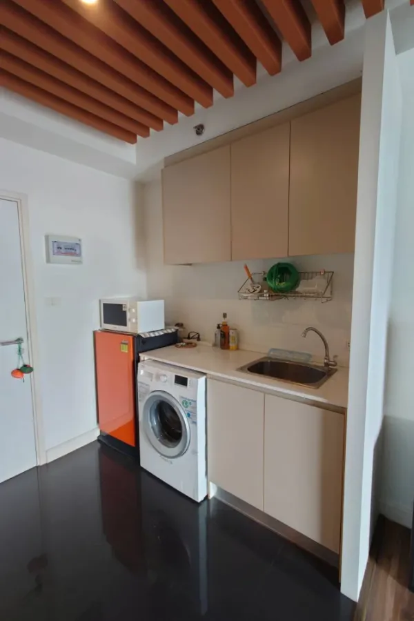 For sale or rent: A Space Me Bangna, studio room, fully furnished. Just bring your bags and move in!