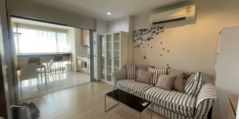 ขายคอนโด Rhythm รัชดา - ห้วยขวาง ห้องแบบ Sky Kitchen หายากมาก ไม่บล็อควิว ห้องทำเลดีมาก