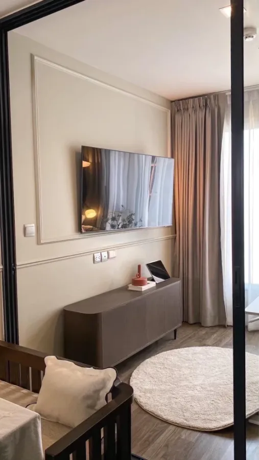 FOR RENT LIFE LADPRAO Valley, fully furnished room, complete with furniture and electrical appliances, good price, book now!