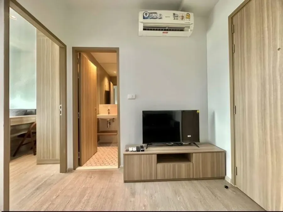 For rent: Altitude Unicorn Sathorn-Tha Phra, high floor unit, fully furnished. Book now!